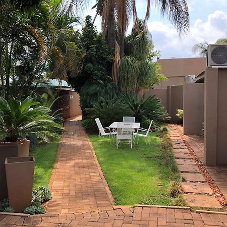 Odelia Guest House Mokopane Bagian luar foto