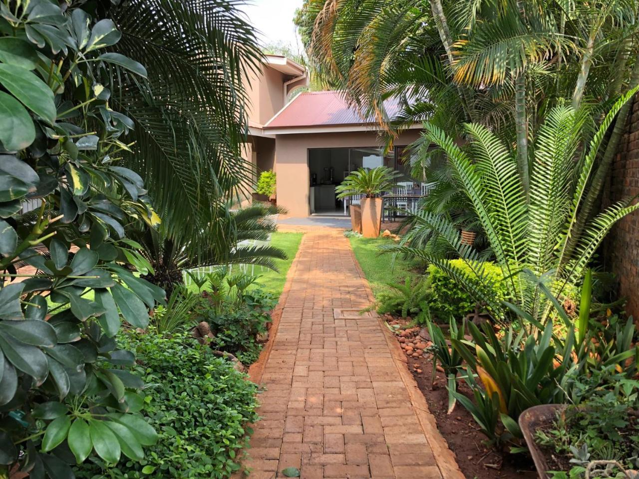 Odelia Guest House Mokopane Bagian luar foto